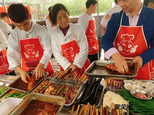 燒烤技術(shù)轉(zhuǎn)讓與一對(duì)一培訓(xùn) 開(kāi)啟美味創(chuàng)業(yè)之路的專業(yè)指南